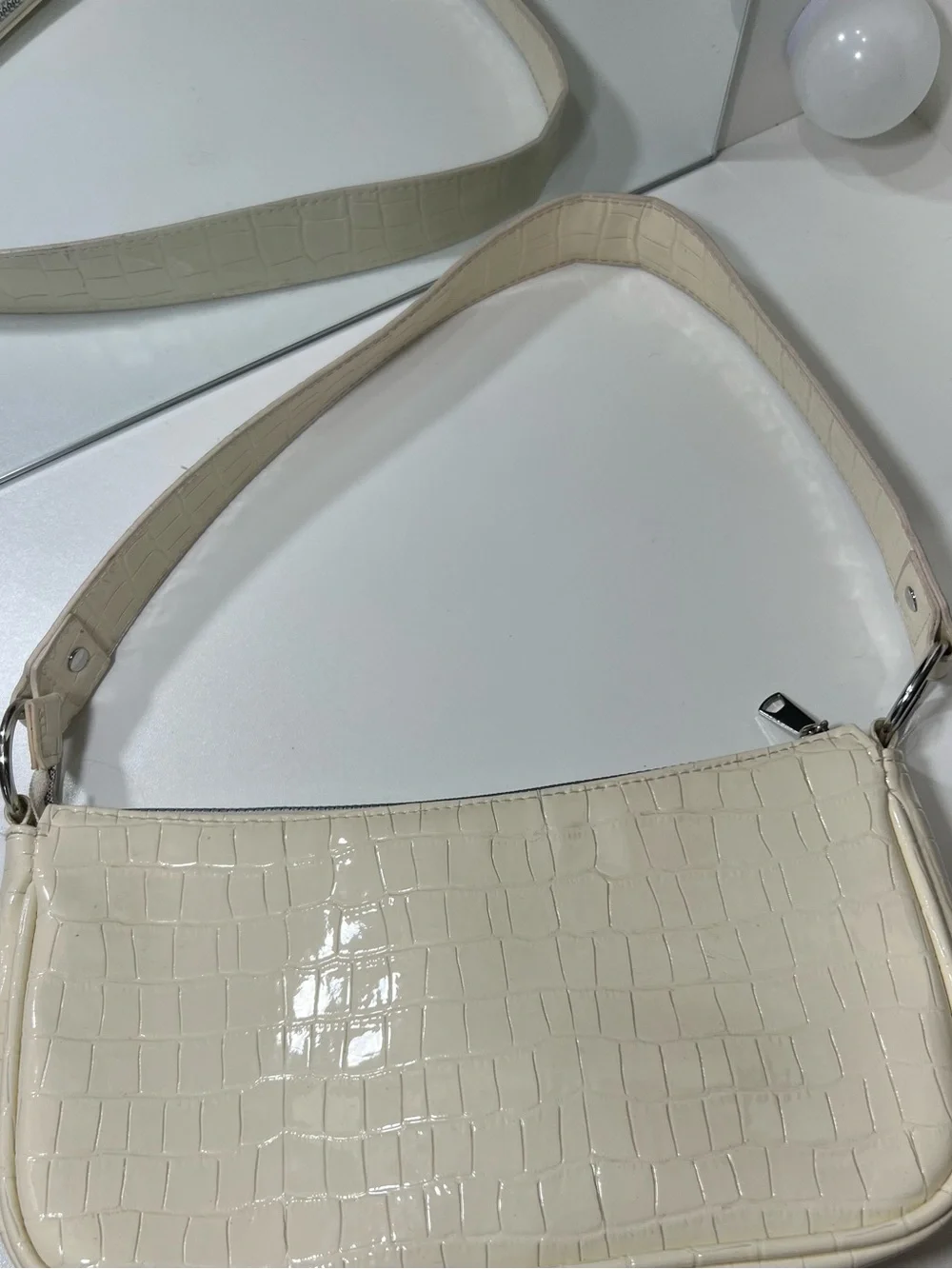 H&M Cream Croc-Embossed Shoulder Bag - Minimal Chic
